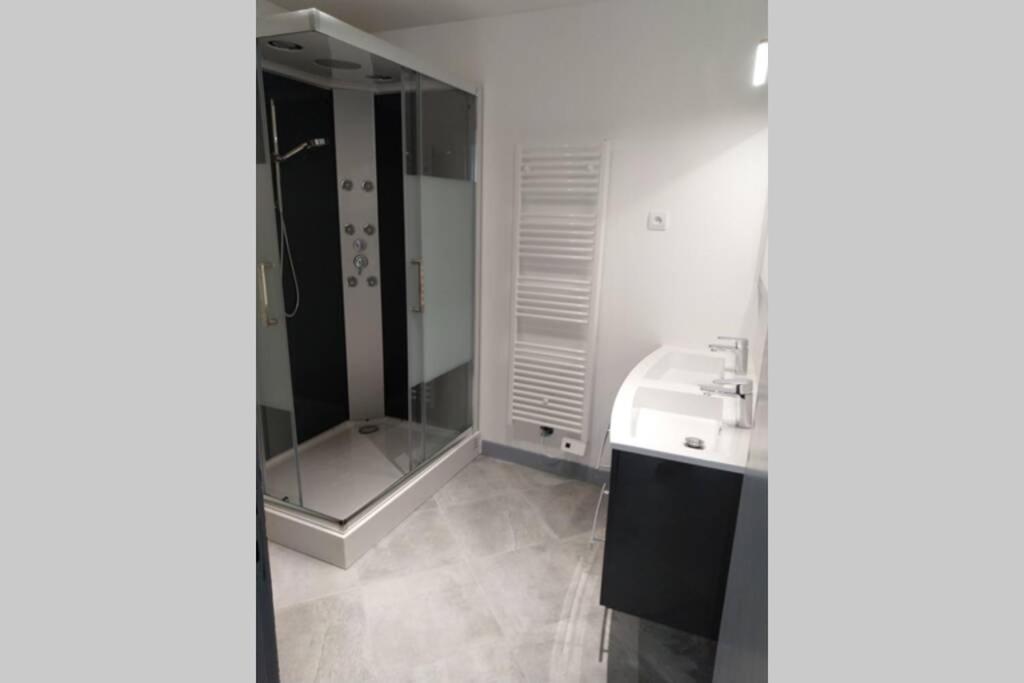 Maison De 2 A 8 Personnes 5 Chambres Portbail Luaran gambar